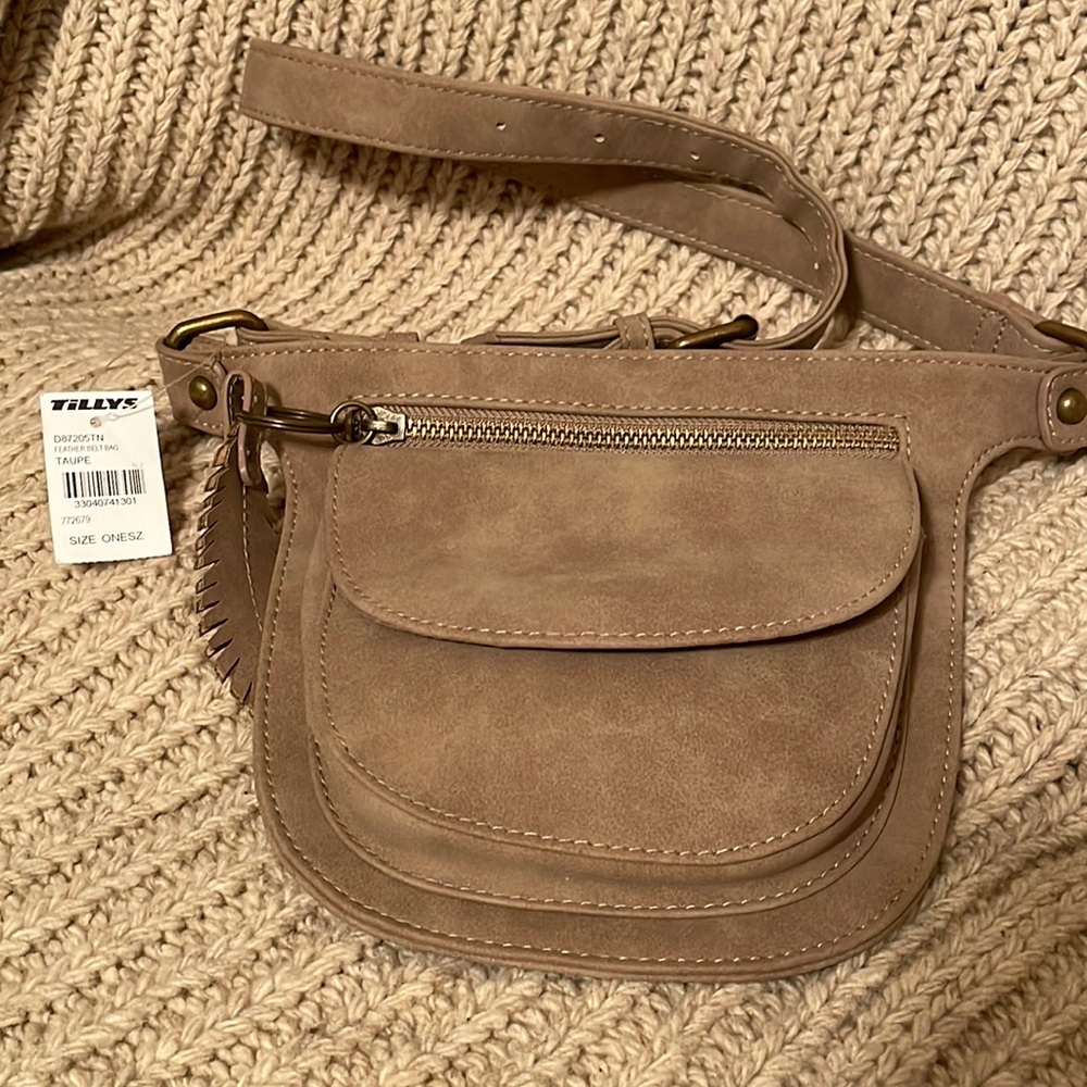 Tillys Feather Belt Bag NWT